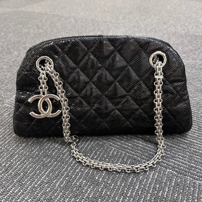 Chanel 2.55 Black Quilted Lambskin Chain Shoulder Bag