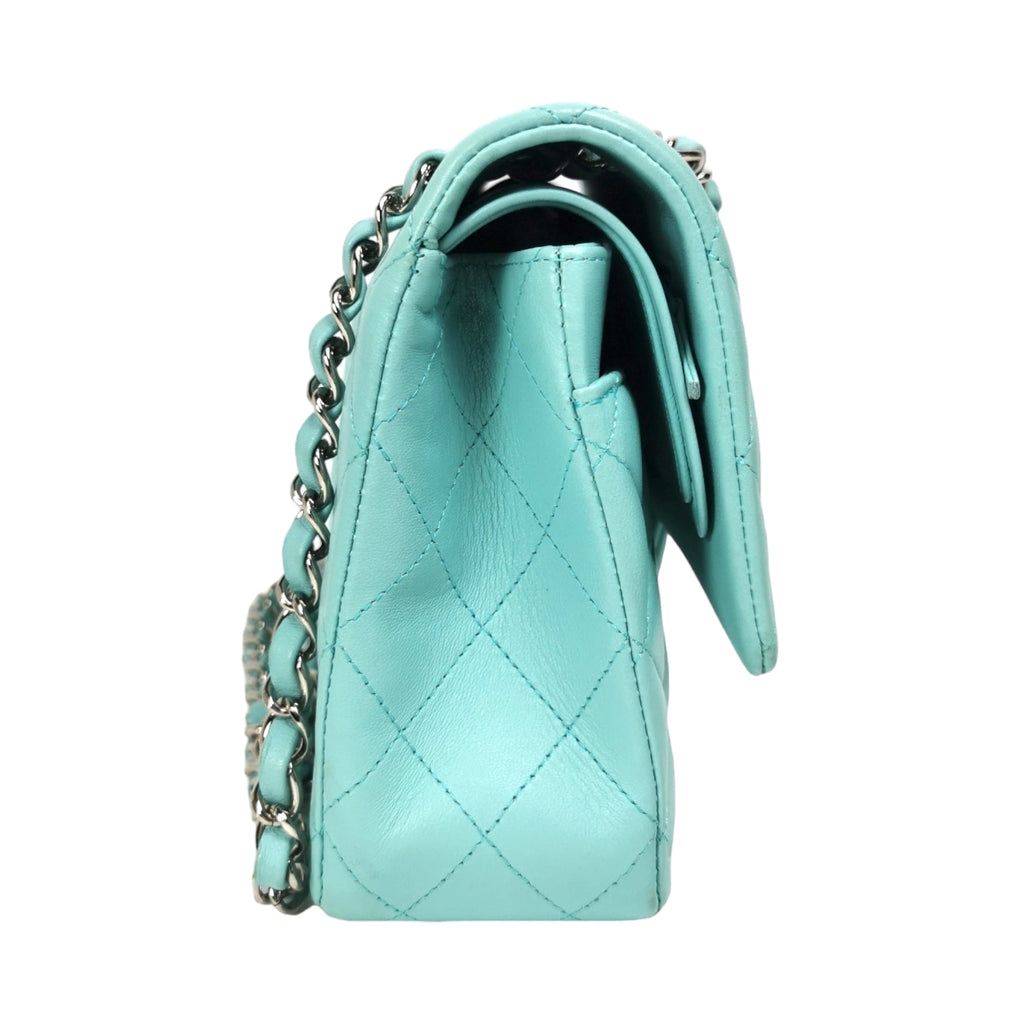 Chanel Classic Double Flap Medium Tiffany Blue Lambskin SiLouis Vuittoner