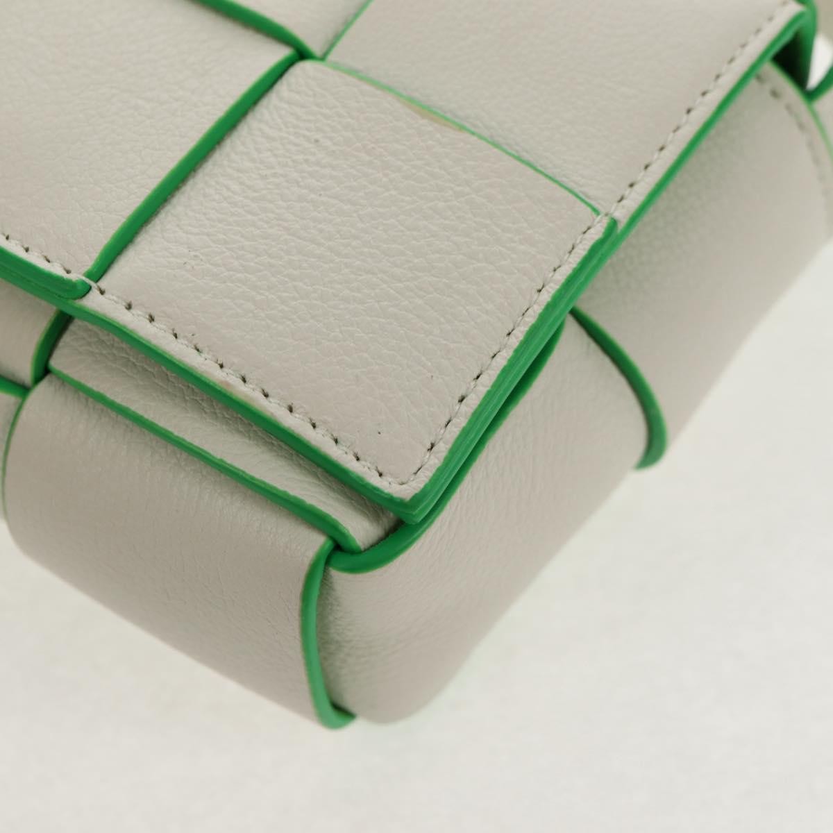 Bottega Veneta Cassette Crossbody Bag Maxi Intrecciato Leather White Leather Shoulder Bag Bag