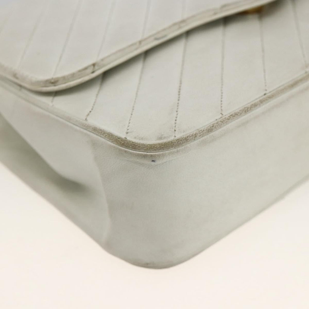 Chanel Matelasse Chain Shoulder Bag Leather White Leather Shoulder Bag Bag