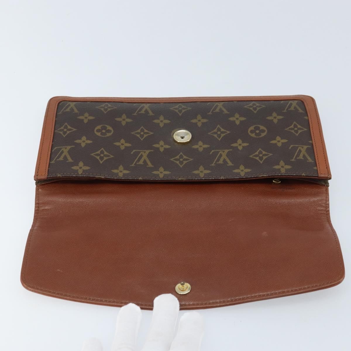 Louis Vuitton Dame Pochette Monogram Canvas Brown Canvas Clutche & Pouche Bag