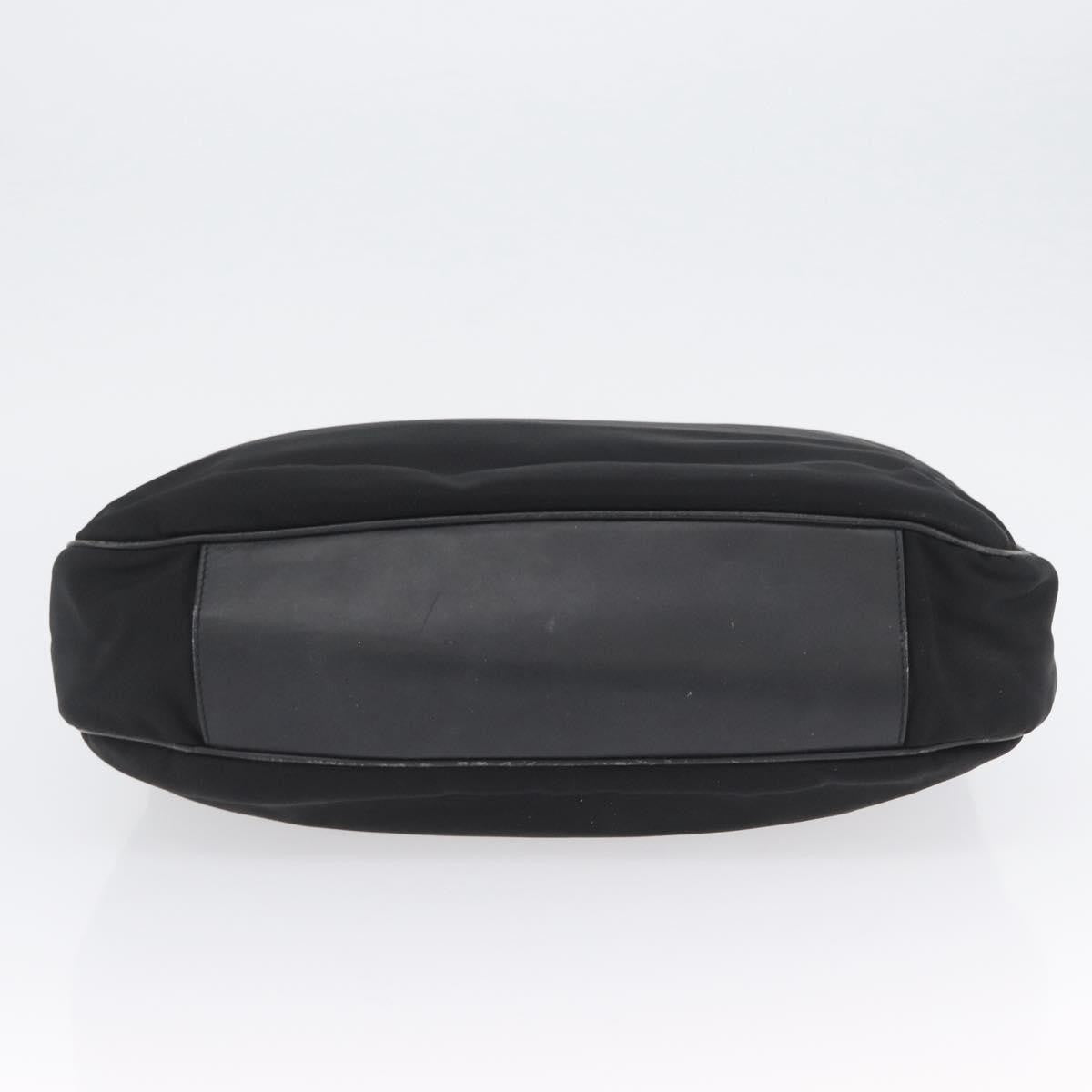 Gucci Vintage Bamboo Handle Bag Nylon Black Nylon Handbag (Pre-Owned)