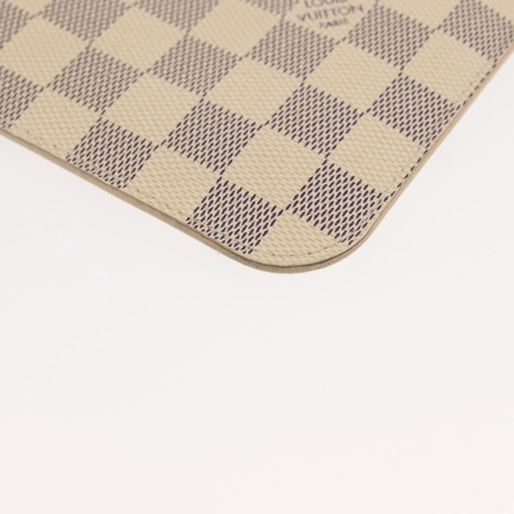 Louis Vuitton Neverfull Pochette Damier White Canvas Clutche & Pouche Bag