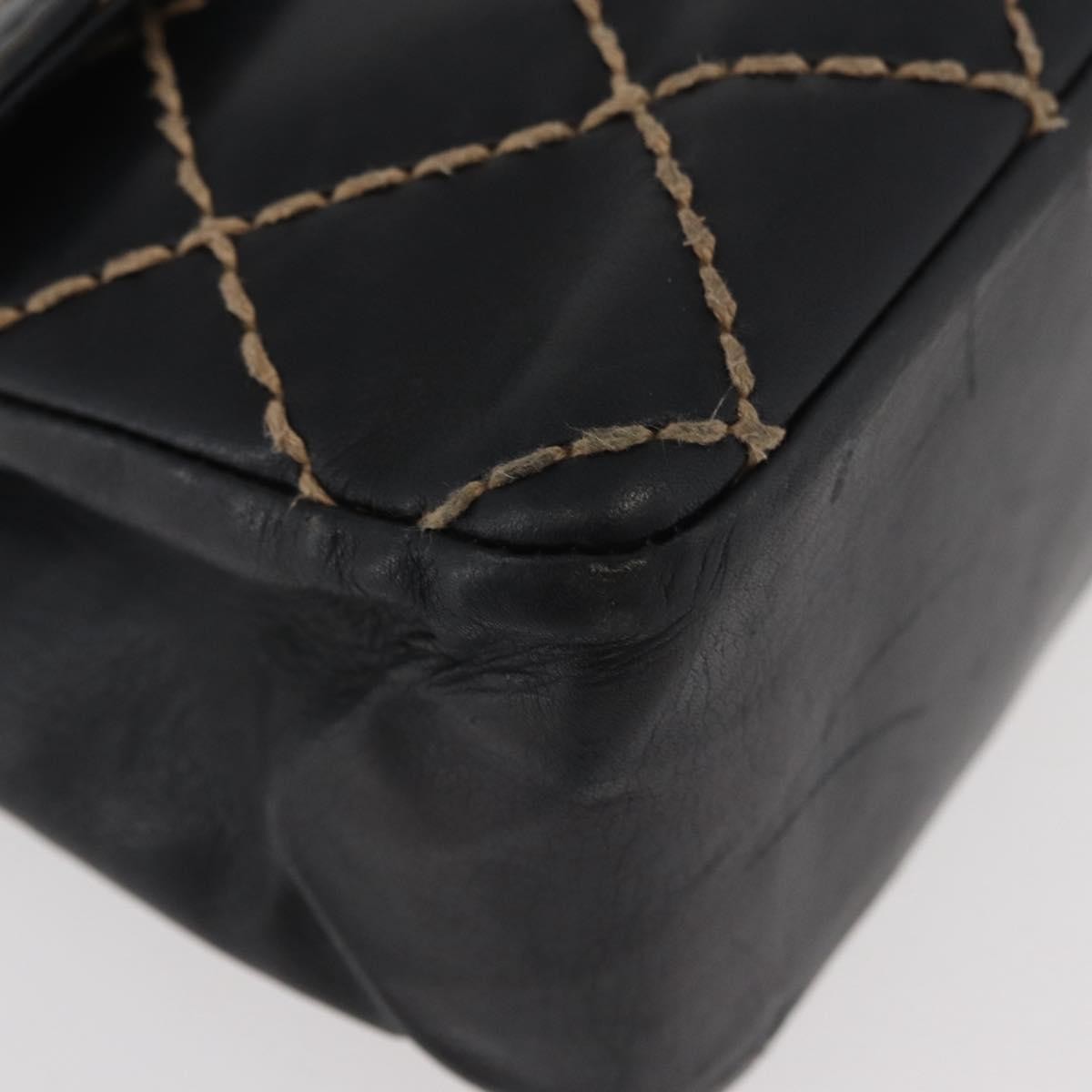 Chanel Chanel Matelassé Cuir Noir Black Leather Black Leather Handbag