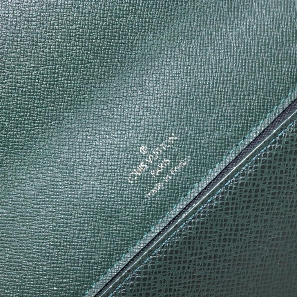 Louis Vuitton Kourad Pouch Taiga Green Leather Clutche & Pouche Bag