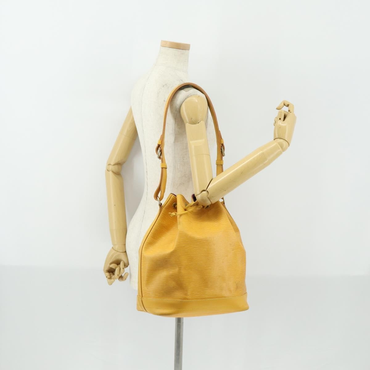 Louis Vuitton Noe Handbag Epi Leather Yellow Leather Shoulder Bag