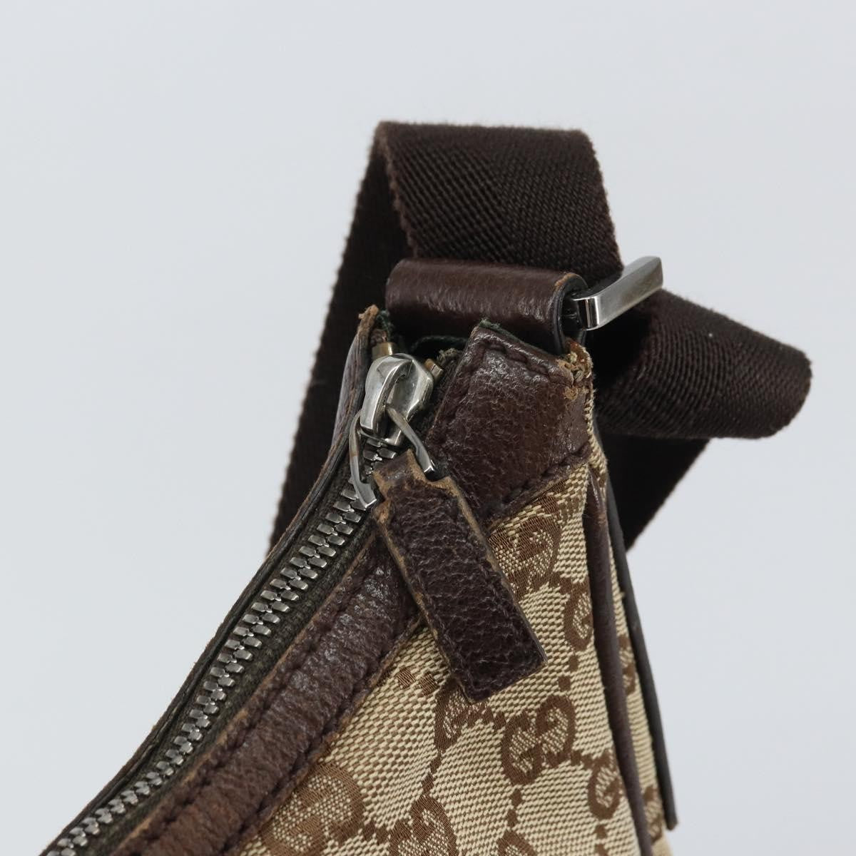 Gucci Vintage Shoulder Bag Gg Canvas And Leather Beige Canvas Shoulder Bag Bag (Pre-Owned)