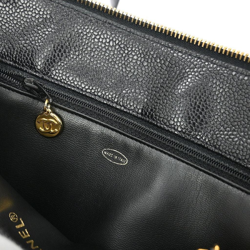 Chanel Vintage Zip Shoulder Bag Chevron Caviar Black Leather Shoulder Bag Bag