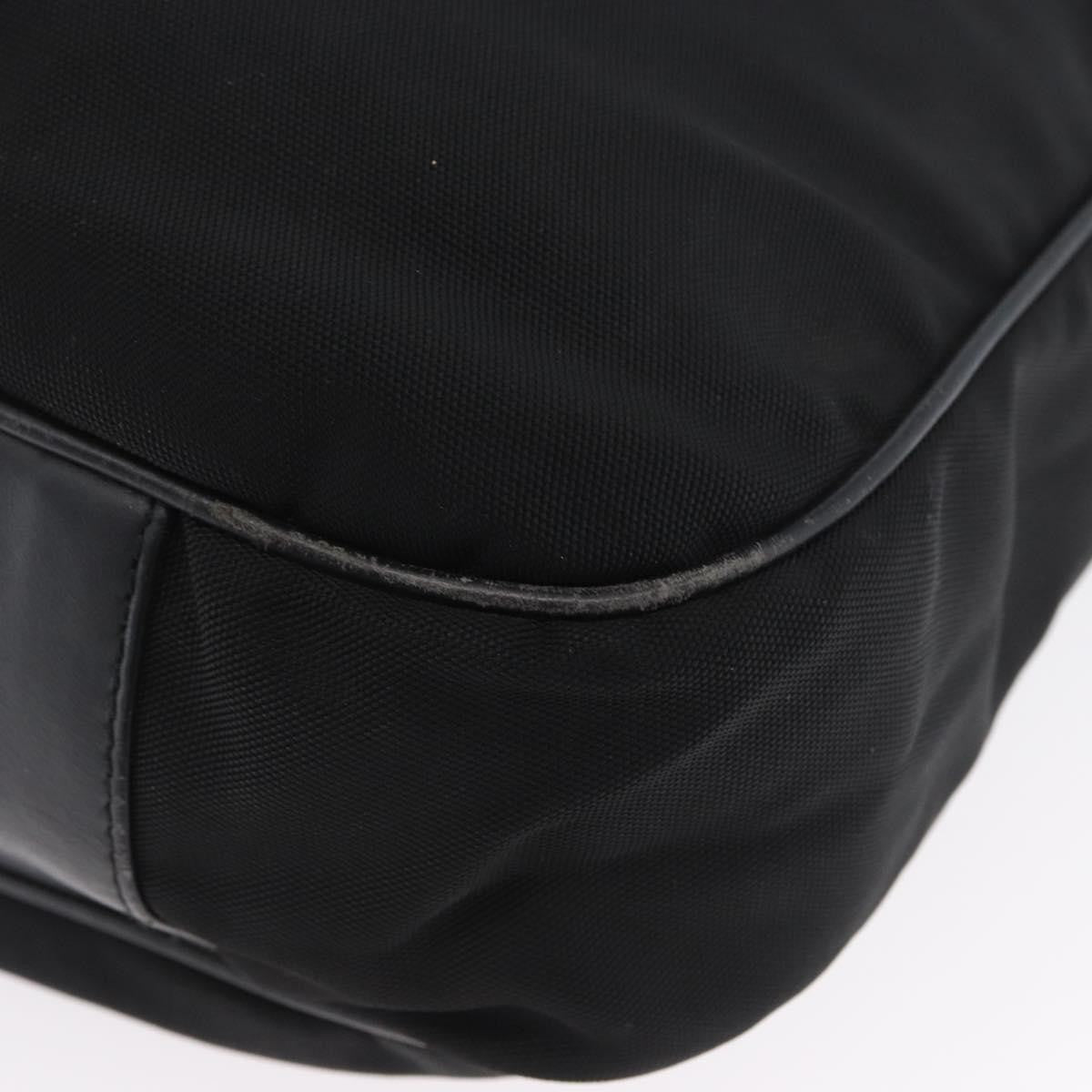 Gucci Vintage Bamboo Handle Bag Nylon Black Nylon Handbag (Pre-Owned)