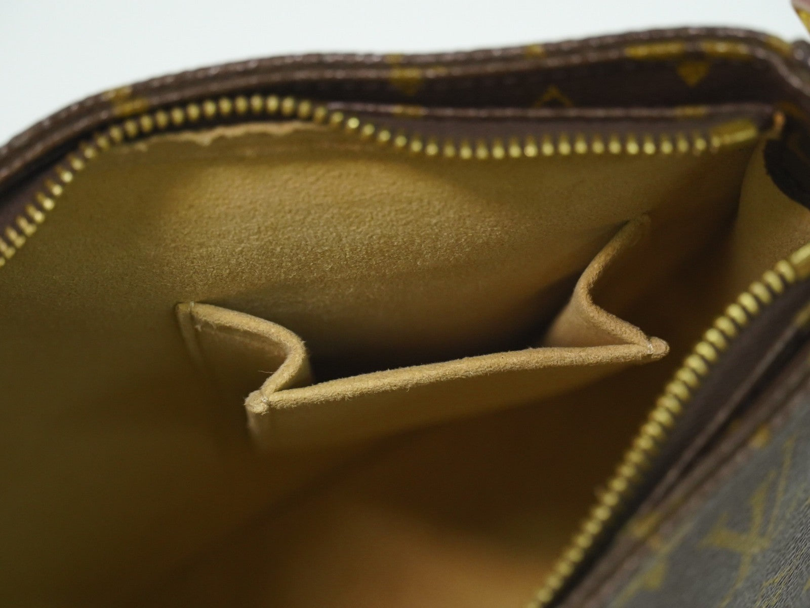 Louis Vuitton Monogram Looping Handbag Monogram Canvas Brown Canvas Shoulder Bag