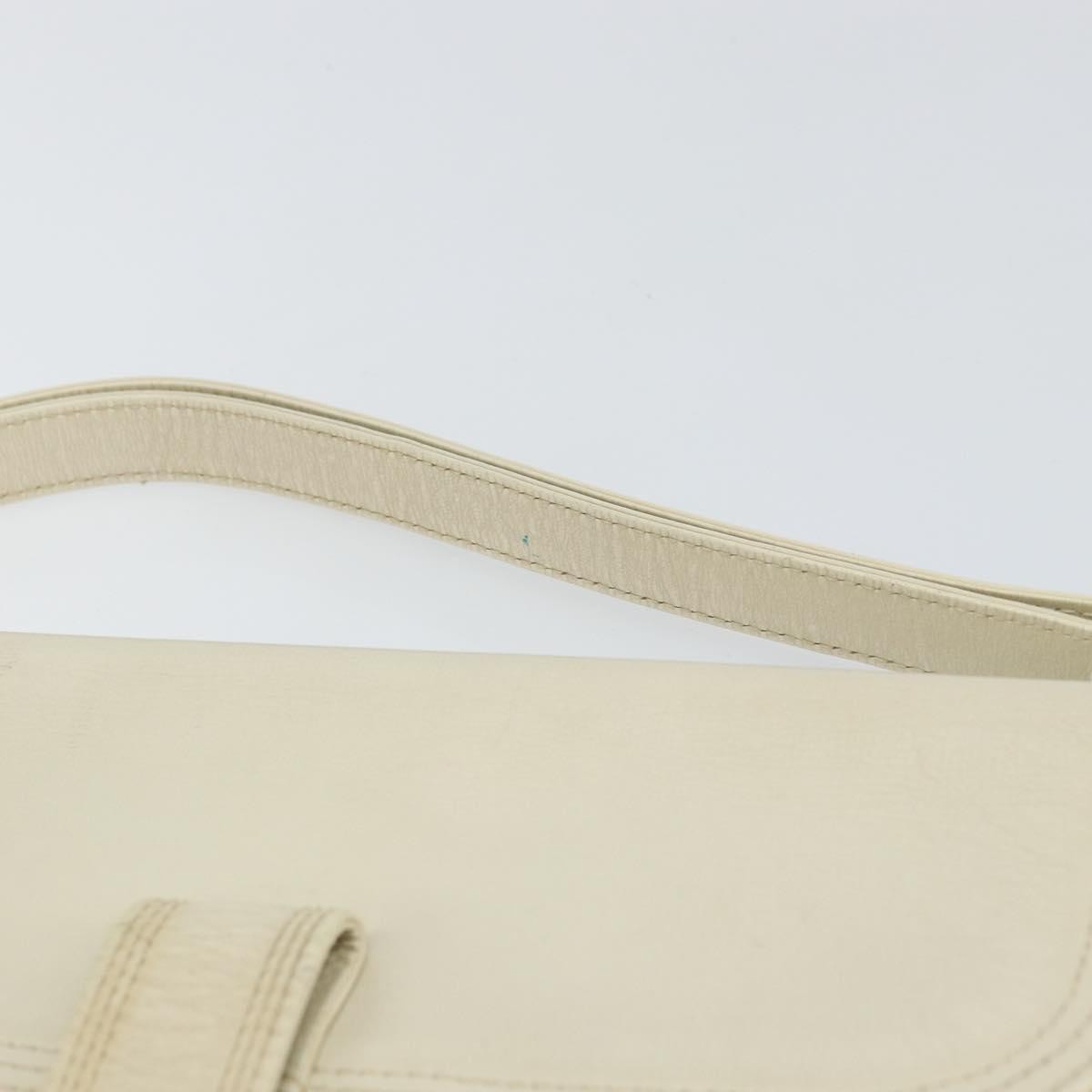 Saint Laurent Vintage Shoulder Bag Leather White Leather Shoulder Bag Bag (Pre-Owned)