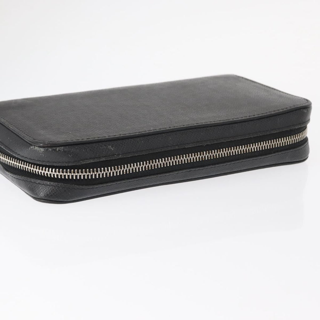 Louis Vuitton Zippy Xl Taiga Leather Black Leather Wallets Accessory