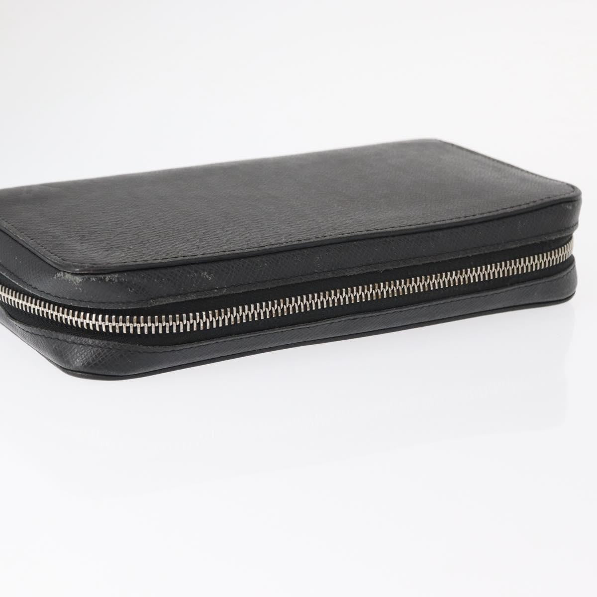 Louis Vuitton Zippy Xl Taiga Leather Black Leather Wallets Accessory