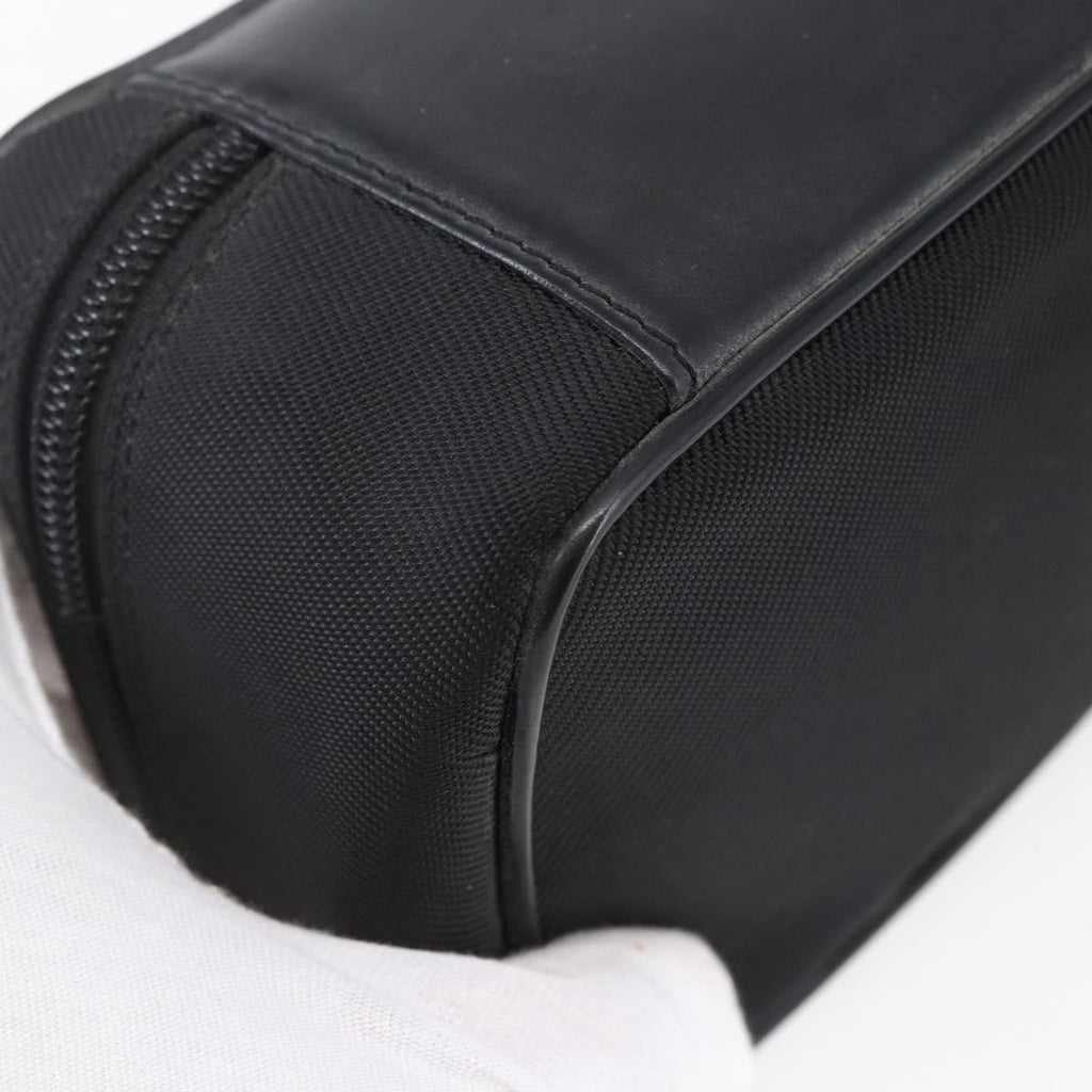 Gucci Vintage Bamboo Vanity Case Nylon Black Nylon Handbag (Pre-Owned)