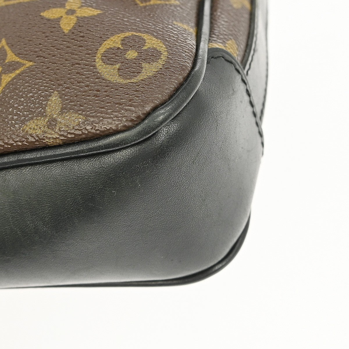 Louis Vuitton Bass Messenger Bag Macassar Monogram Canvas Brown Canvas Shoulder Bag