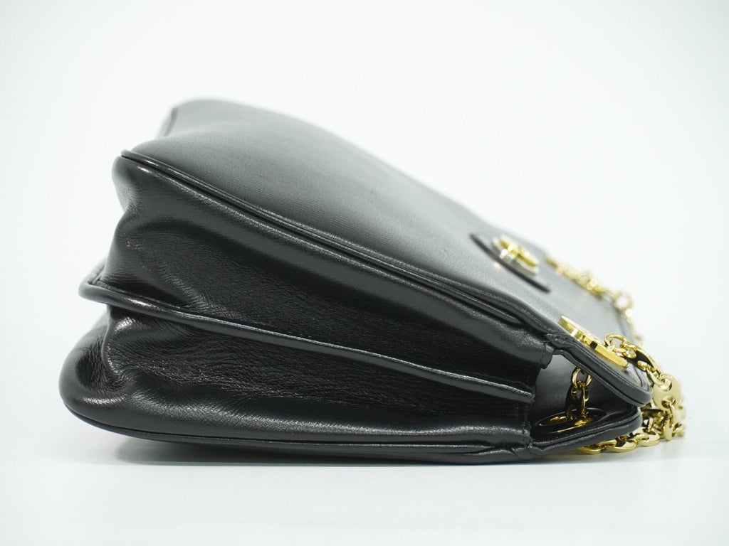 Gucci Marina Chain Shoulder Bag Leather Black Leather Shoulder Bag Bag (Pre-Owned)
