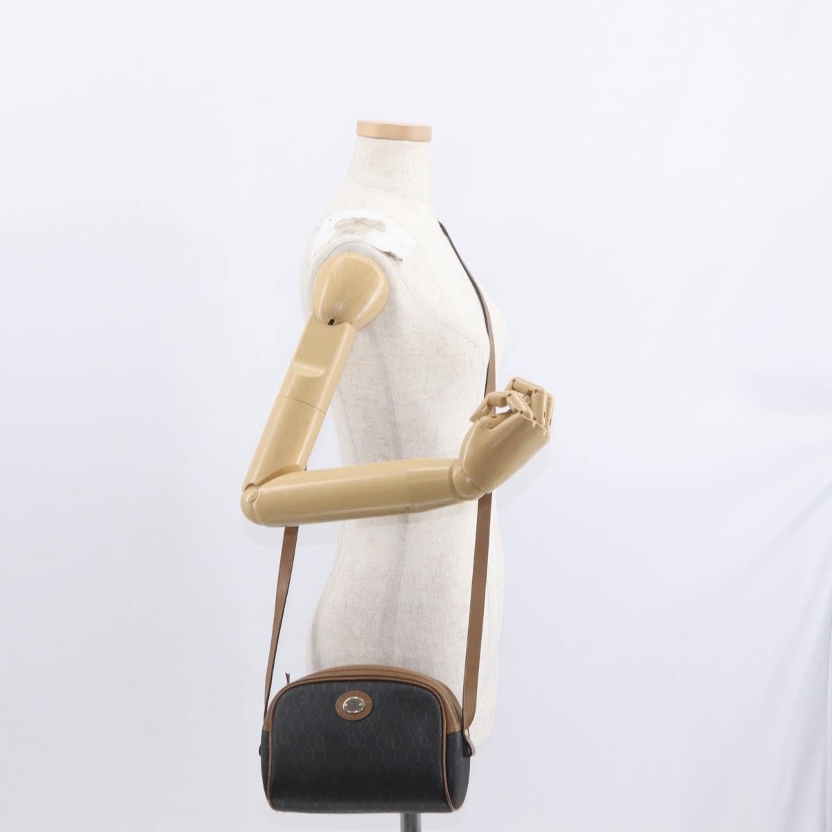 Christian Dior Vintage Honeycomb Shoulder Bag Canvas And Leather Black Canvas Shoulder Bag Bag (Pre-Owned)
