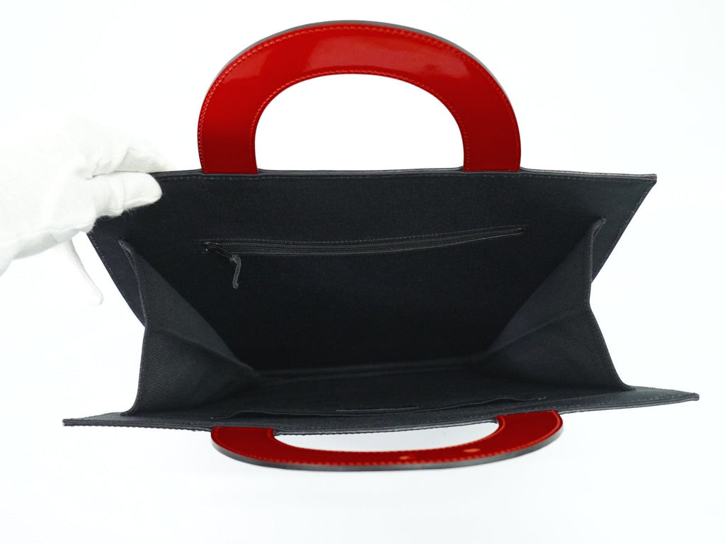 Chanel Vintage Portrait Tote Printed Leather And Quilted Patent Black Patent_Leather Tote Bag Bag