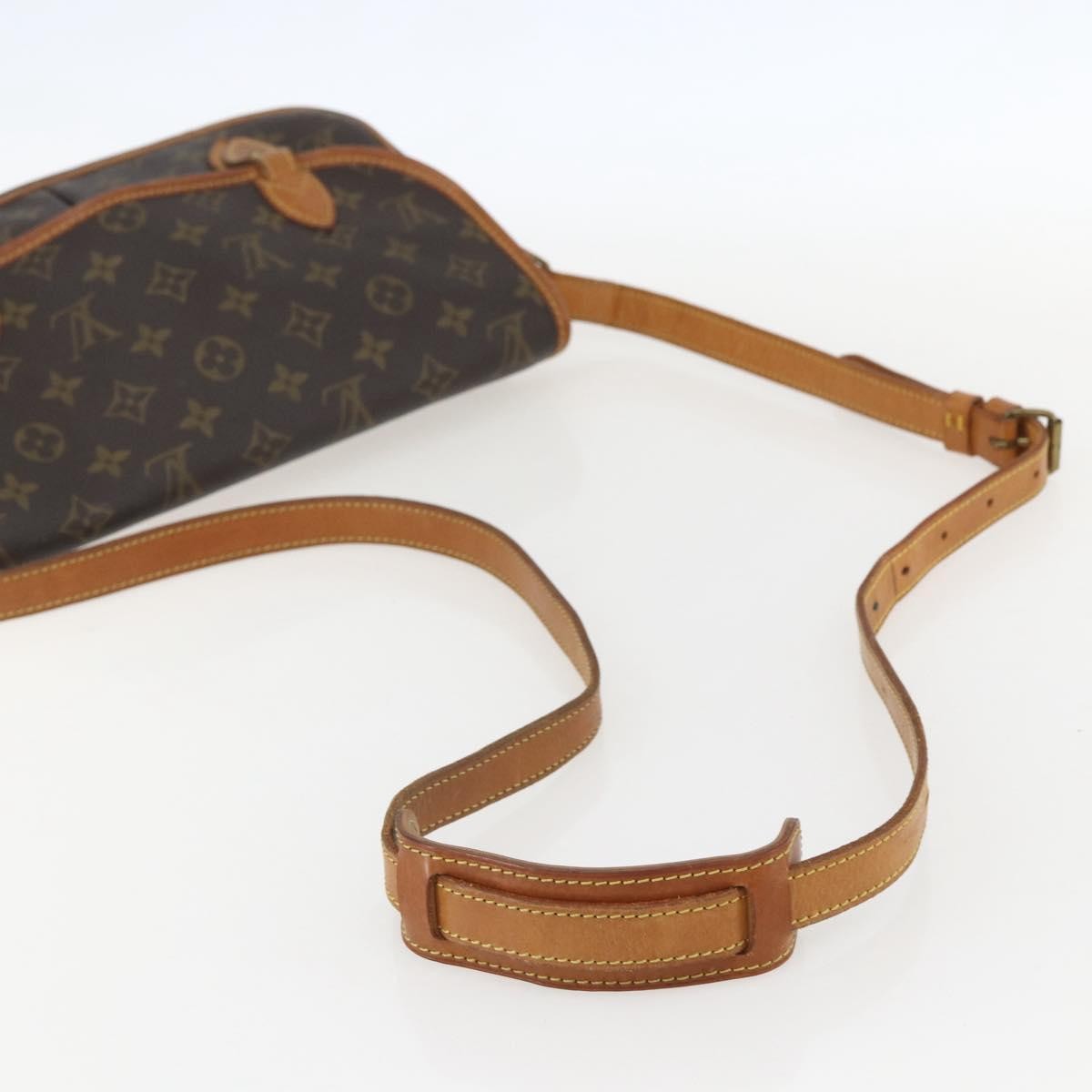Louis Vuitton Sac Gibeciere Messenger Bag Monogram Canvas Brown Canvas Shoulder Bag