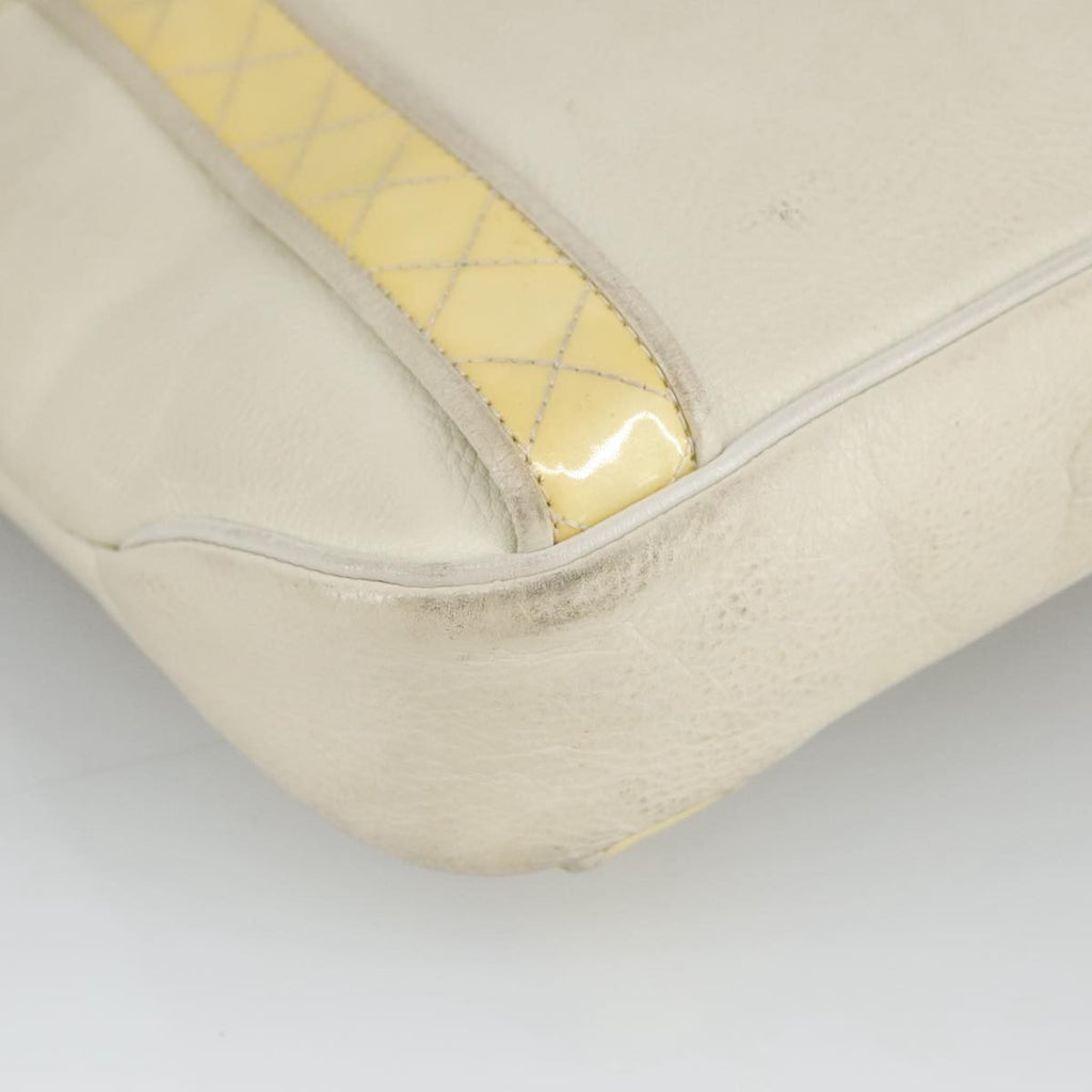 Burberry Vintage Shoulder Bag Leather White Leather Shoulder Bag