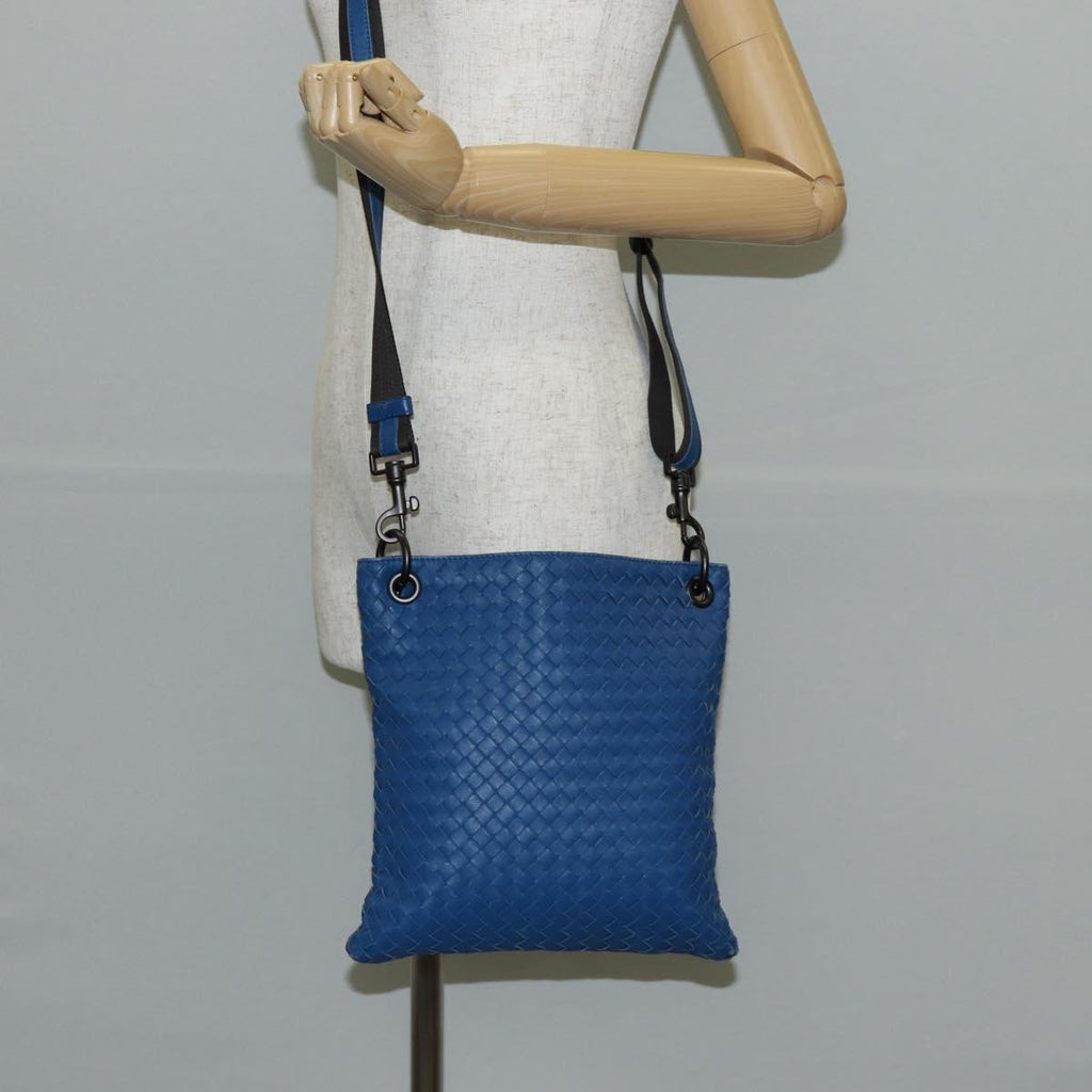 Bottega Veneta Flat Messenger Bag Intrecciato Nappa Blue Leather Shoulder Bag Bag