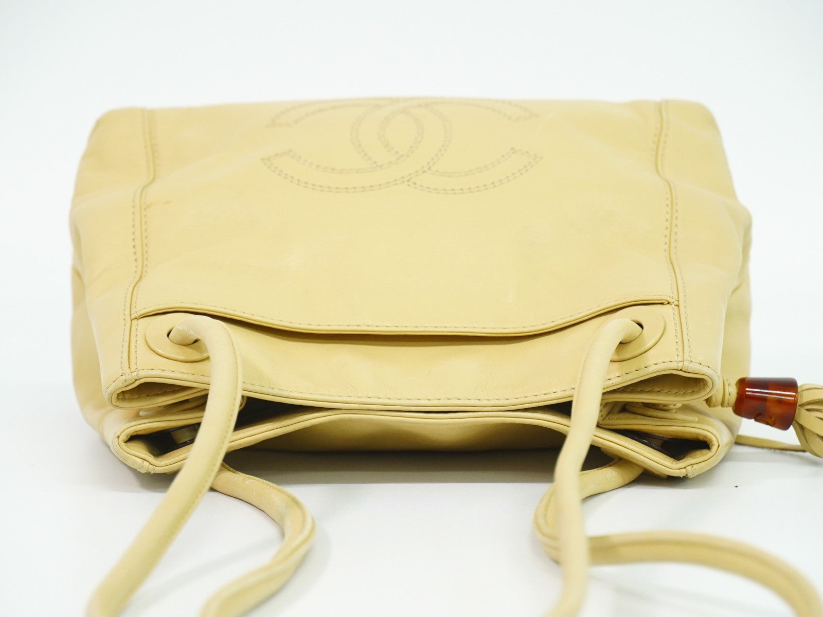 Chanel Vintage Cc Tassel Shoulder Bag Lambskin Beige Leather Shoulder Bag Bag