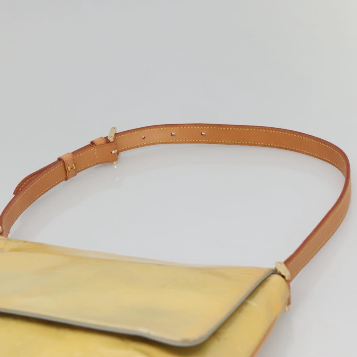 Louis Vuitton Thompson Street Handbag Monogram Vernis Beige Patent_Leather Shoulder Bag