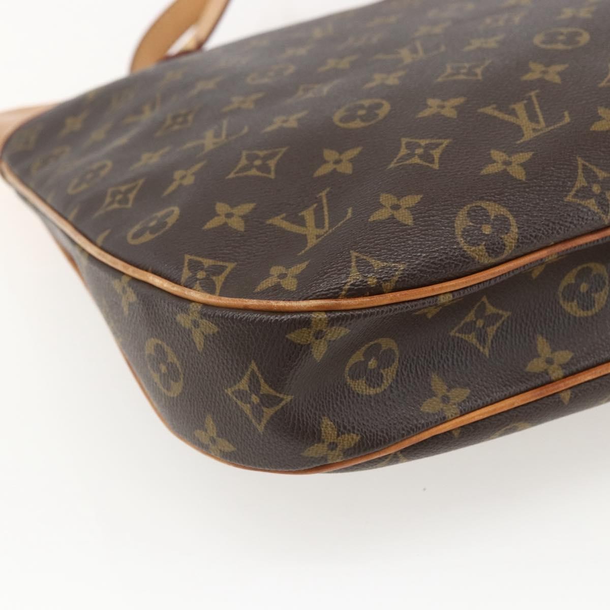 Louis Vuitton Odeon Handbag Monogram Canvas Brown Canvas Shoulder Bag