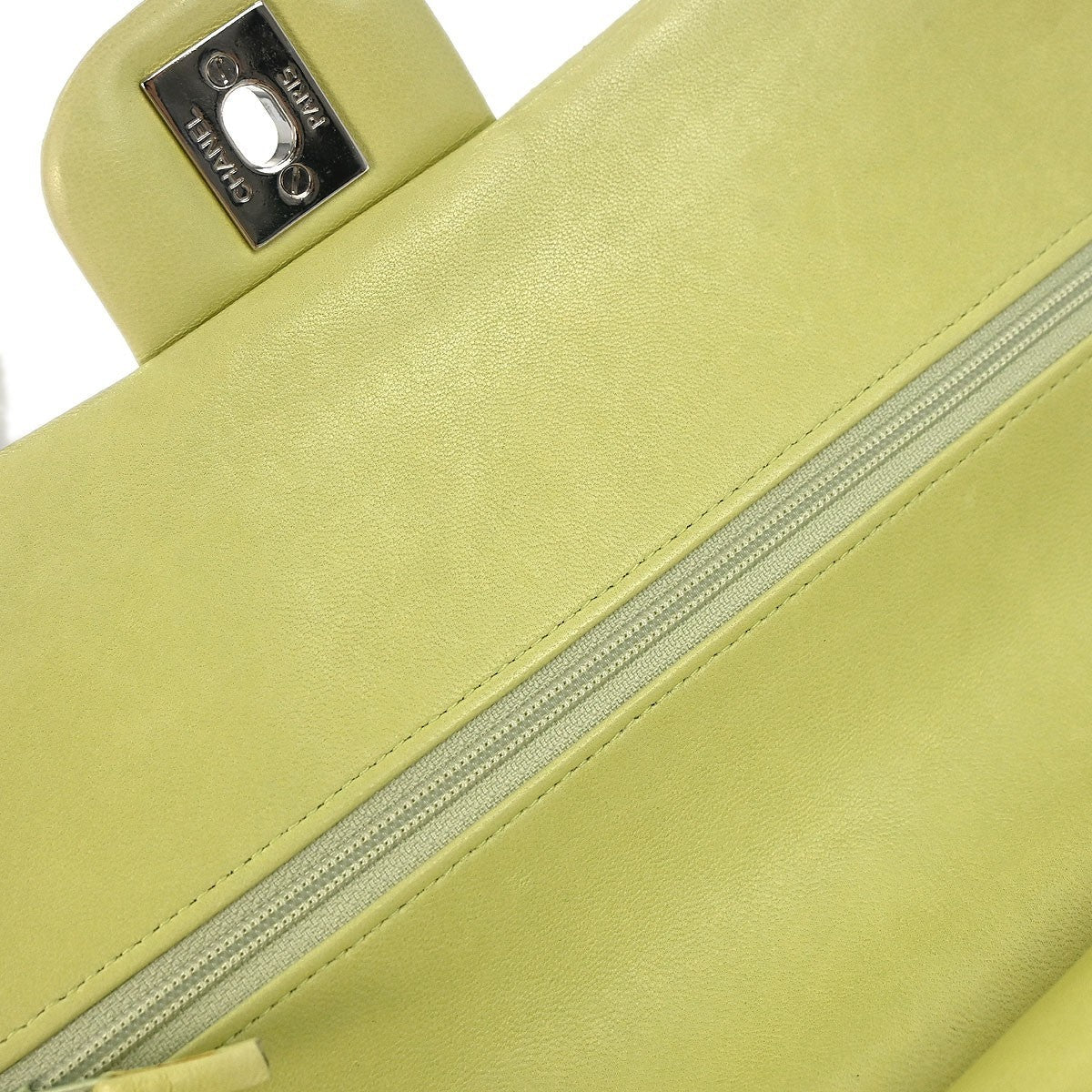 Chanel Timeless - Classic Double Flap Bag Quilted Lambskin Green Leather Shoulder Bag Bag
