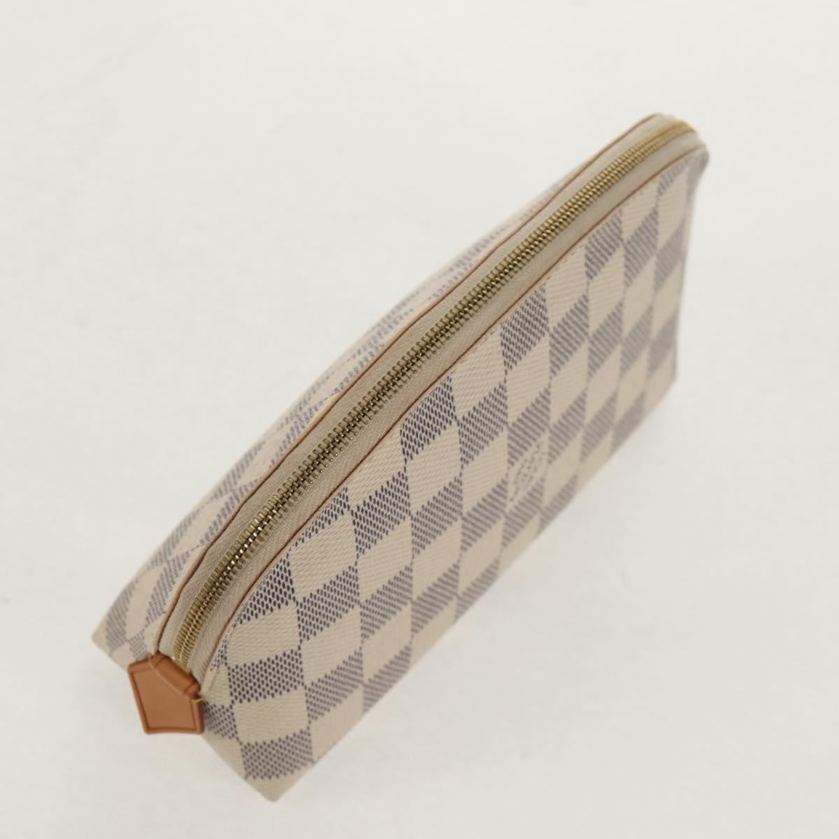 Louis Vuitton Cosmetic Pouch Damier Beige Canvas Clutche & Pouche Bag