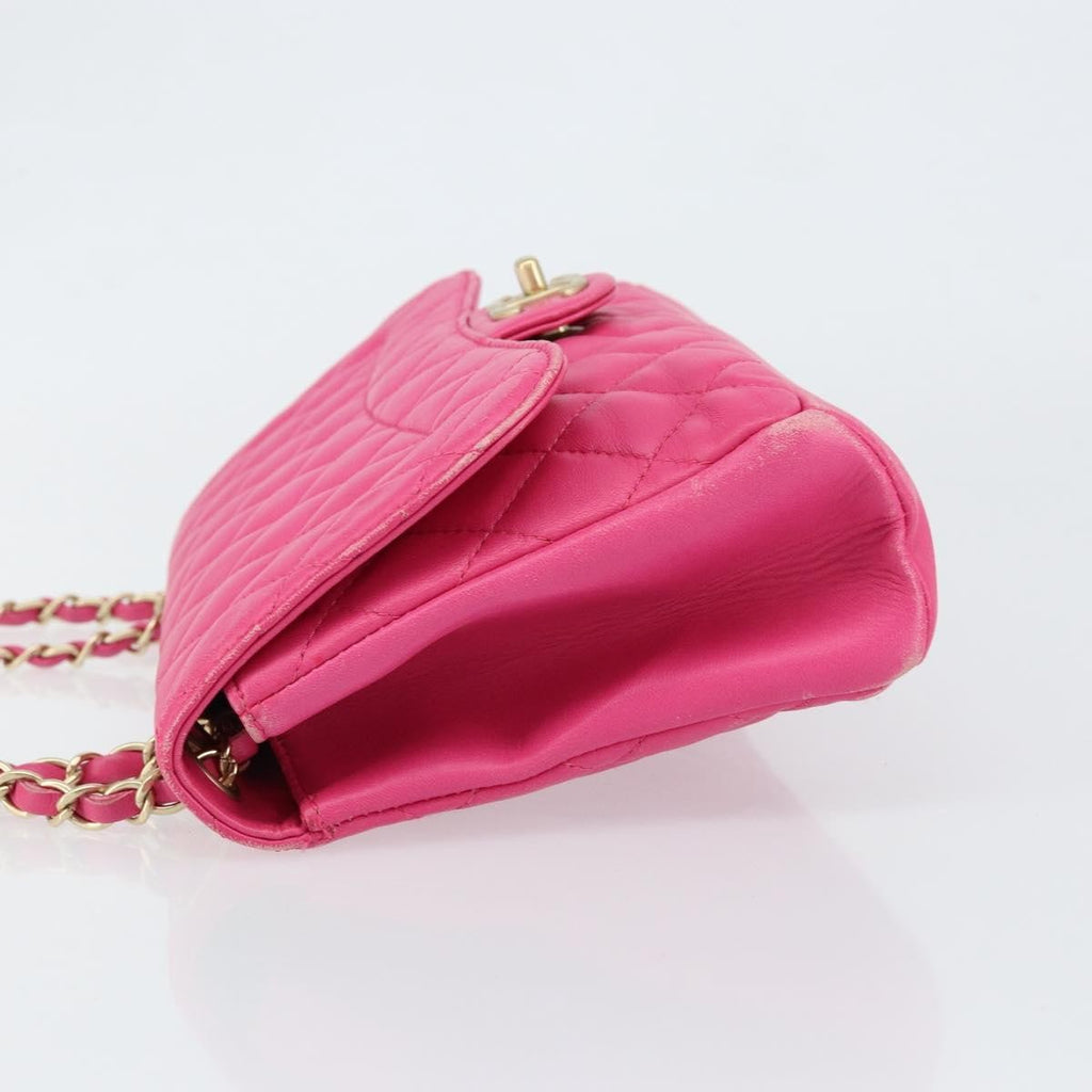 Chanel Mademoiselle Chic Flap Bag Quilted Lambskin Pink Leather Shoulder Bag Bag