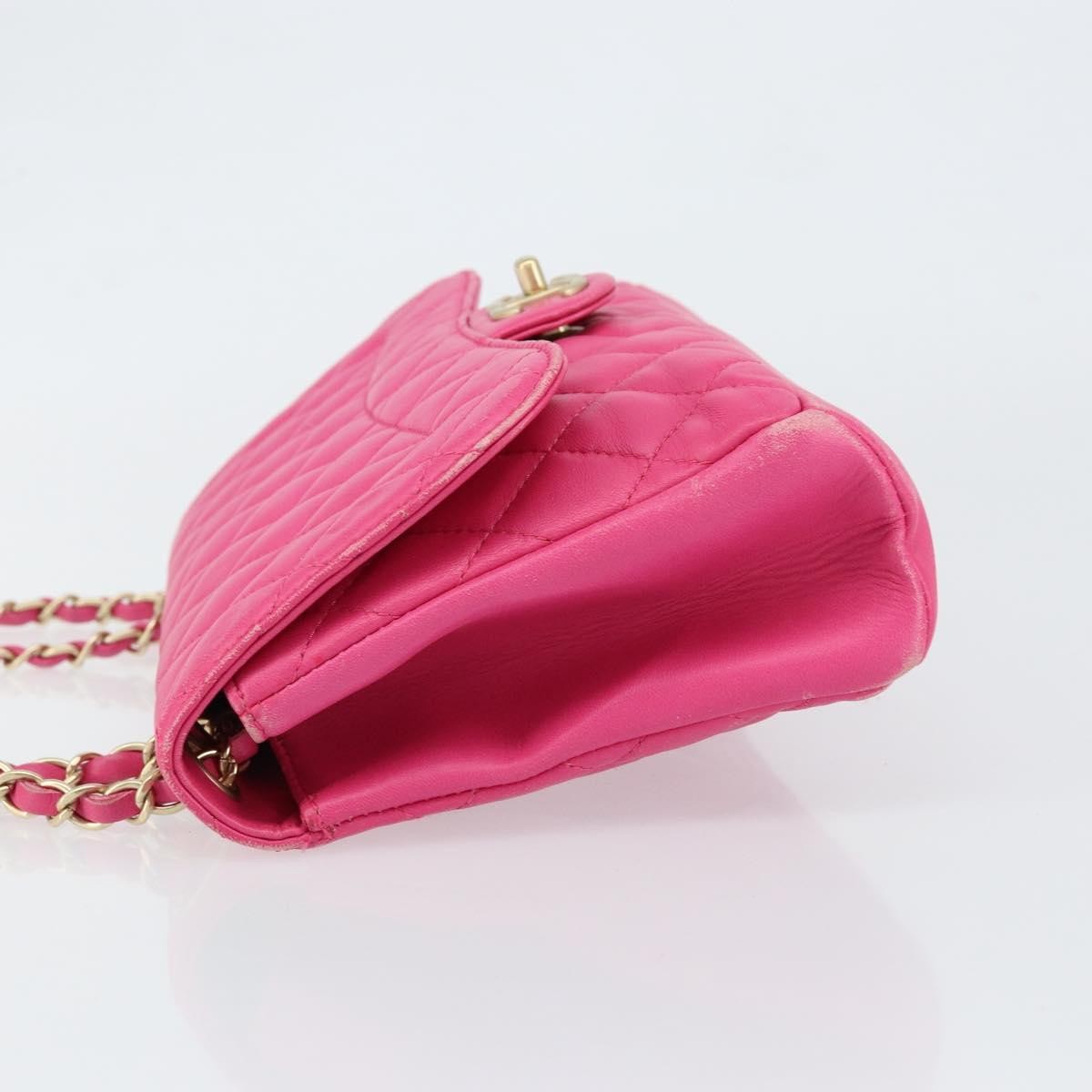 Chanel Mademoiselle Chic Flap Bag Quilted Lambskin Pink Leather Shoulder Bag Bag