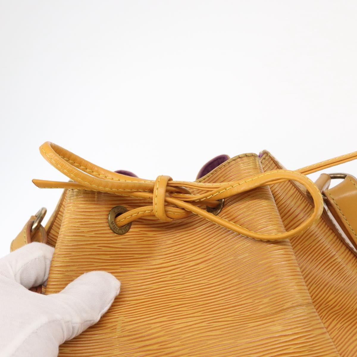 Louis Vuitton Petit Noe Handbag Epi Leather Yellow Leather Shoulder Bag