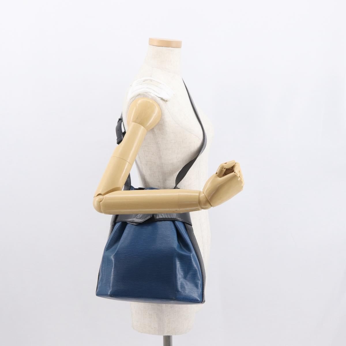 Louis Vuitton Vintage Sac D'epaule Handbag Epi Leather Blue Leather Shoulder Bag