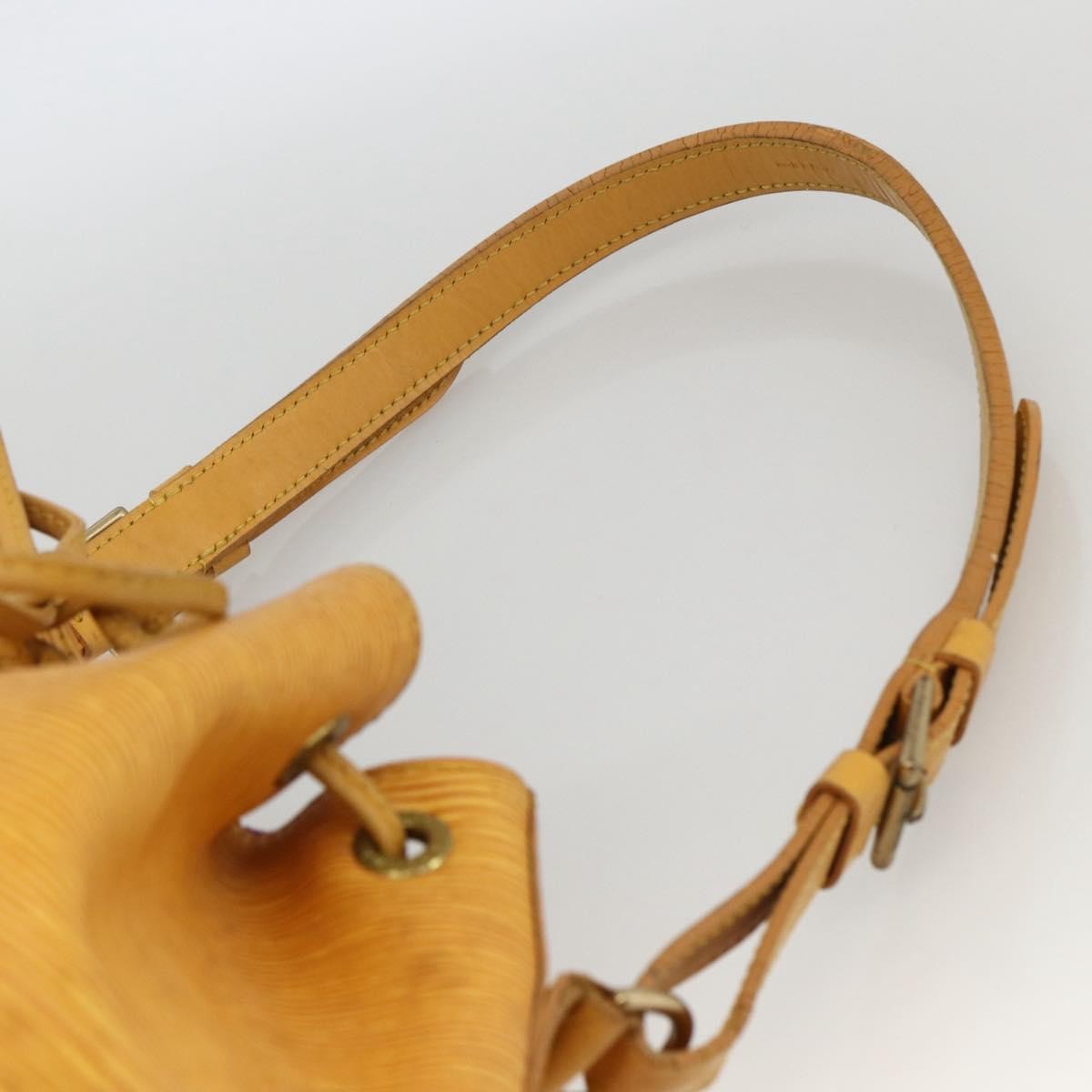 Louis Vuitton Noe Handbag Epi Leather Yellow Leather Shoulder Bag