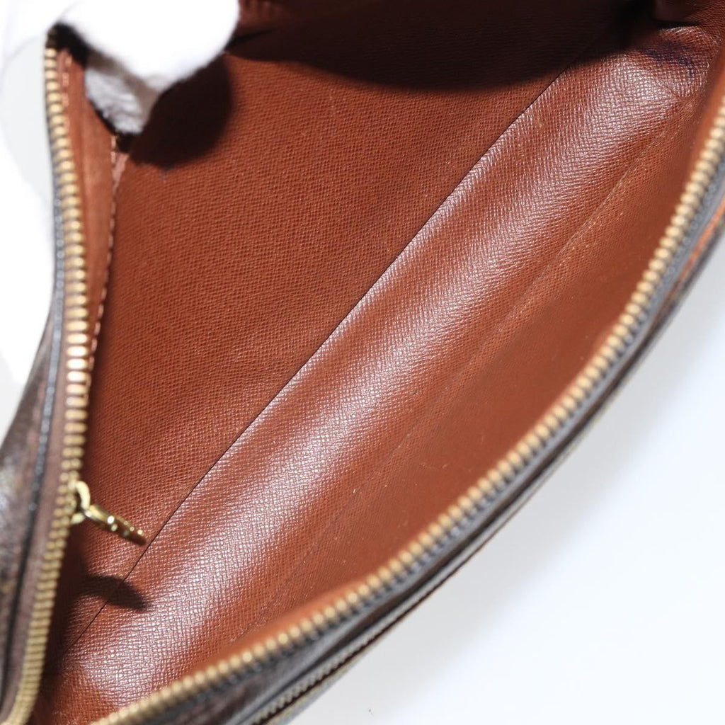 Louis Vuitton Marly Dragonne Clutch Monogram Canvas Brown Canvas Clutche & Pouche Bag