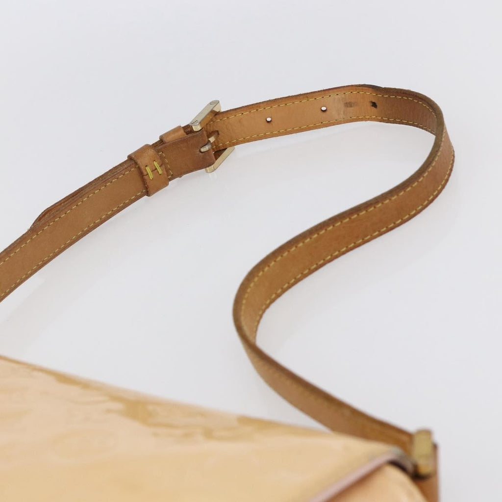 Louis Vuitton Thompson Street Handbag Monogram Vernis Beige Patent_Leather Shoulder Bag