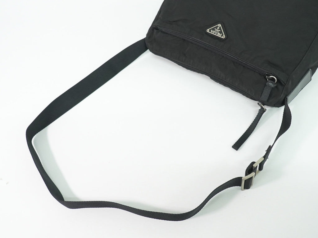 Prada Front Zip Messenger Bag Tessuto Black Nylon Shoulder Bag Bag