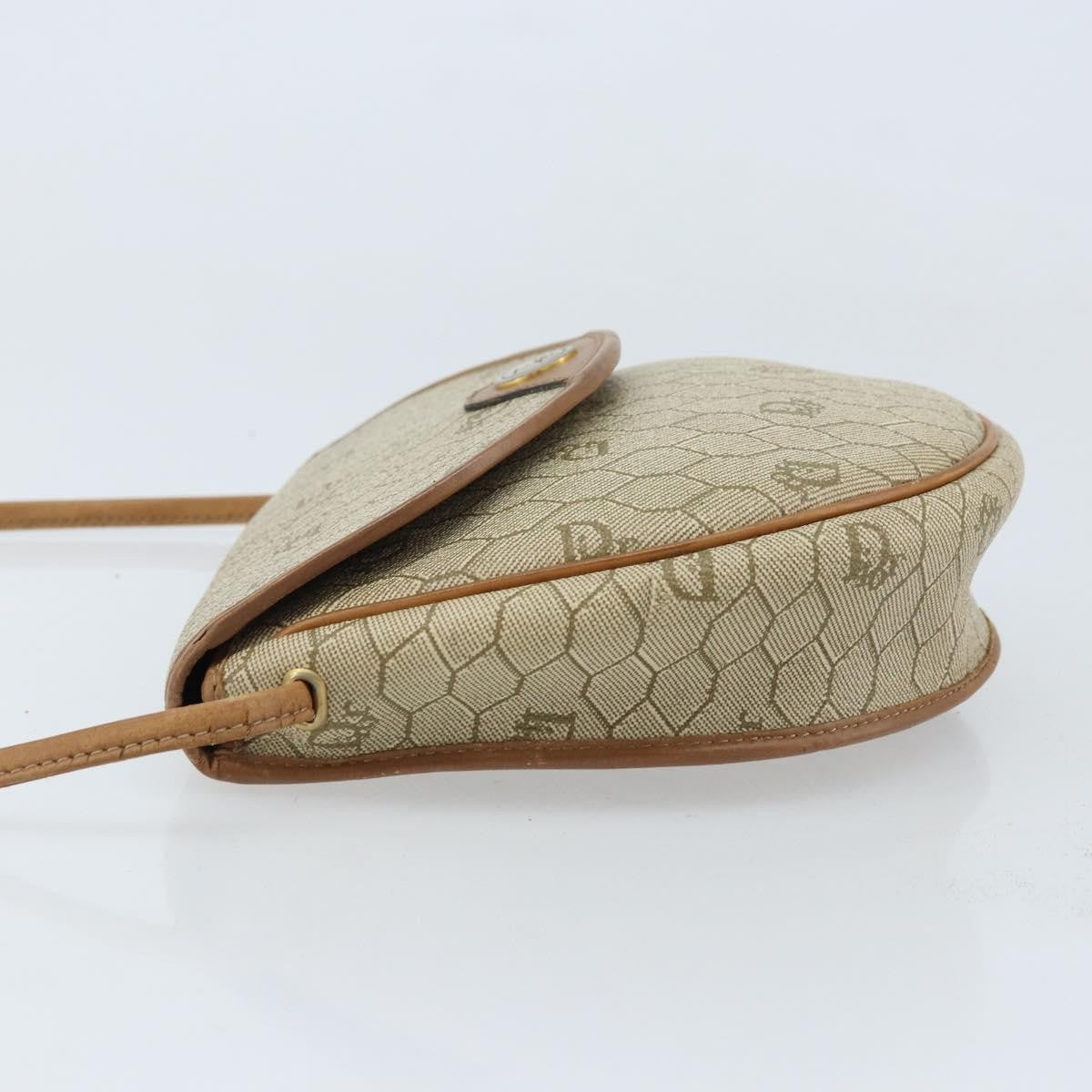 Christian Dior Vintage Honeycomb Shoulder Bag Canvas And Leather Beige Canvas Shoulder Bag Bag (Pre-Owned)