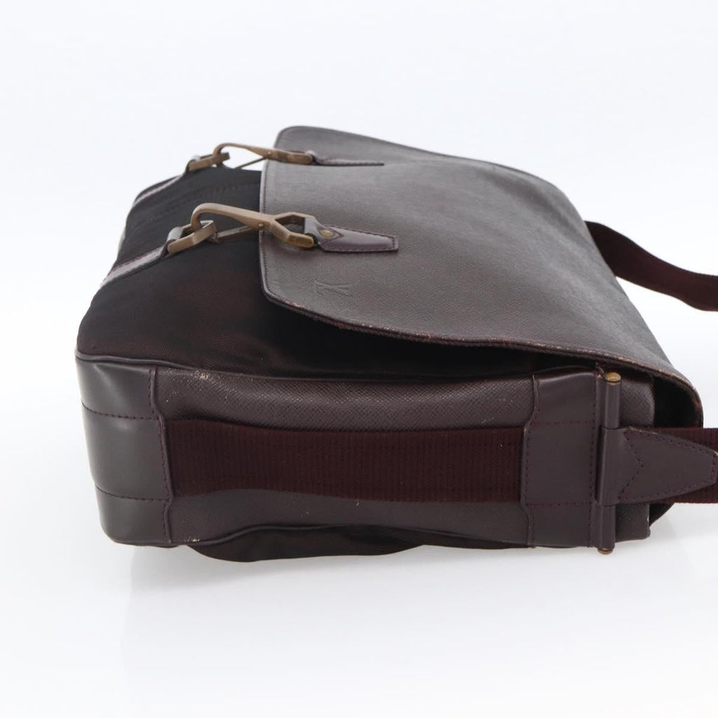 Louis Vuitton Dersou Bag Taiga Leather And Canvas Brown Leather Shoulder Bag
