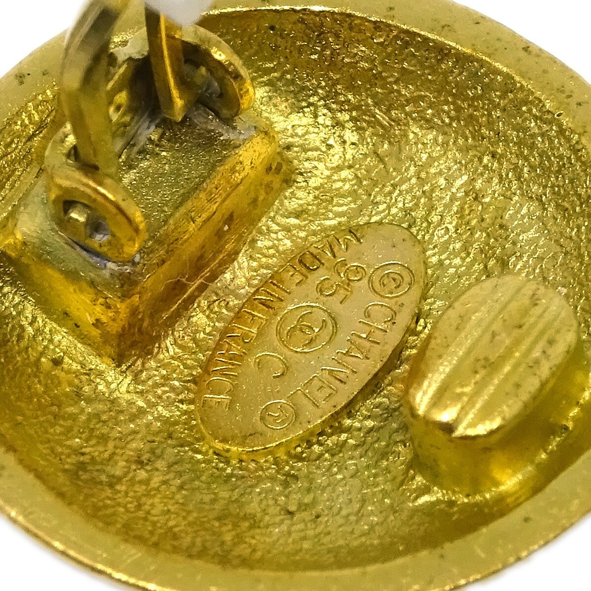 Chanel Vintage Cc Round Clip-On Earrings Metal Gold Gold_Plated Earrings Jewelry