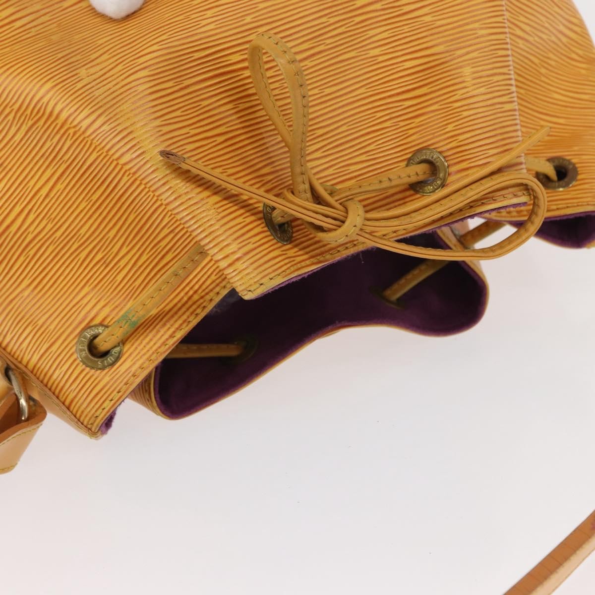 Louis Vuitton Petit Noe Handbag Epi Leather Yellow Leather Shoulder Bag