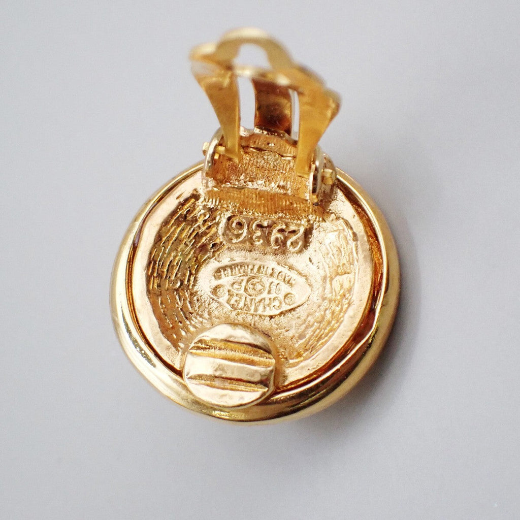 Chanel Vintage Cc Round Clip-On Earrings Metal Gold Gold_Plated Earrings Jewelry