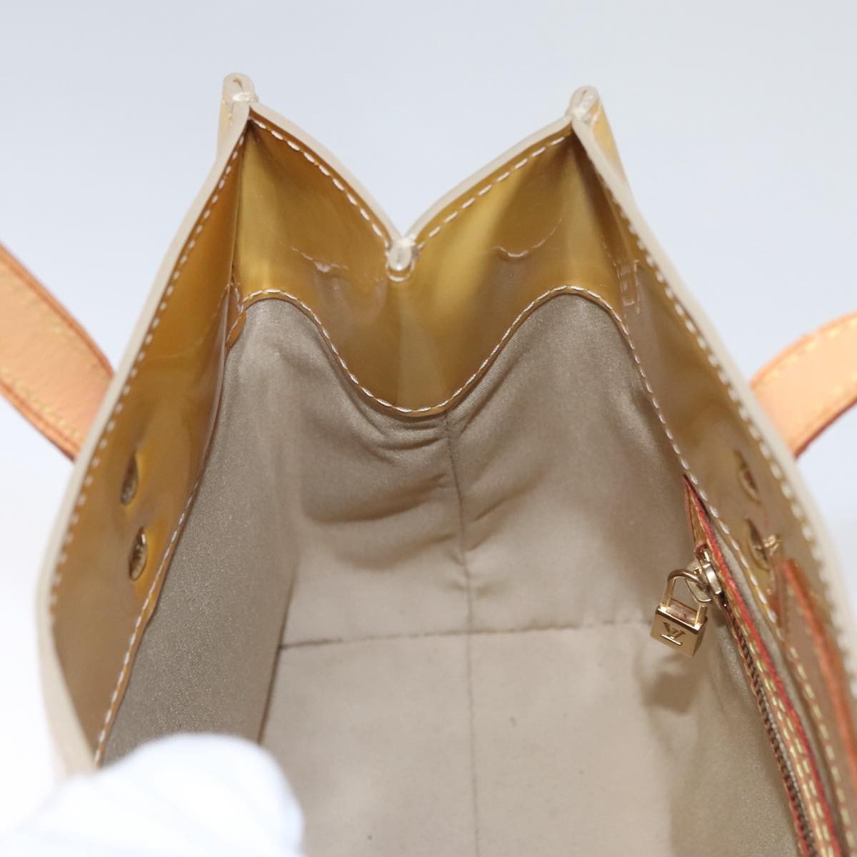 Louis Vuitton Reade Handbag Monogram Vernis Beige Patent_Leather Handbag