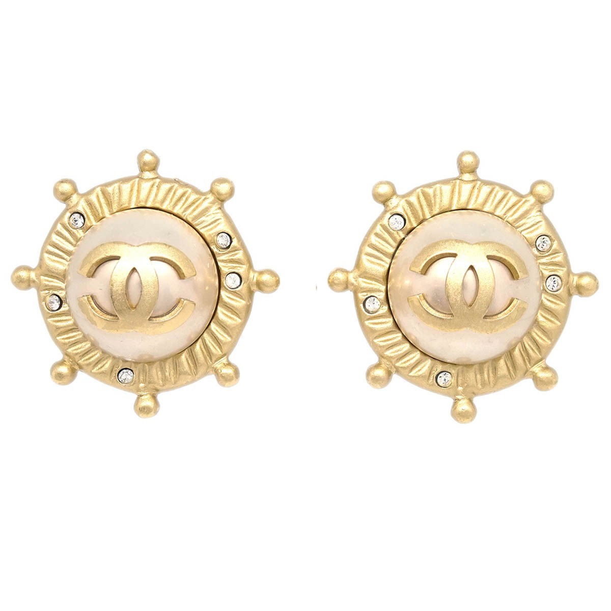 Chanel Vintage Round Clip-On Earrings Metal With Faux Pearl Gold Metal Earrings Jewelry