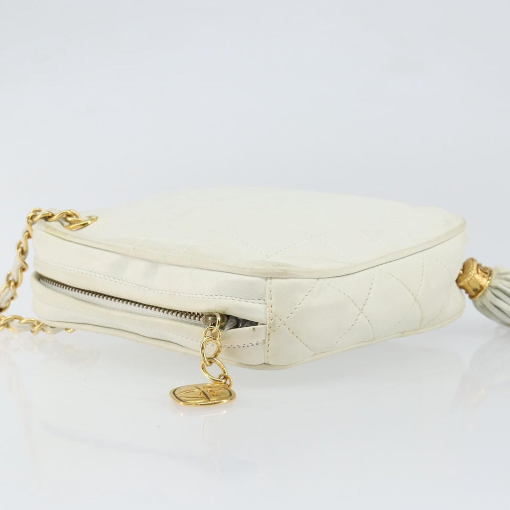 Chanel Vintage Diamond Tassel Crossbody Quilted Lambskin White Leather Clutche & Pouche Bag