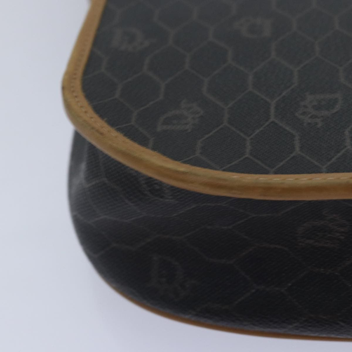Christian Dior Vintage Honeycomb Shoulder Bag Canvas And Leather Black Canvas Shoulder Bag Bag (Pre-Owned)