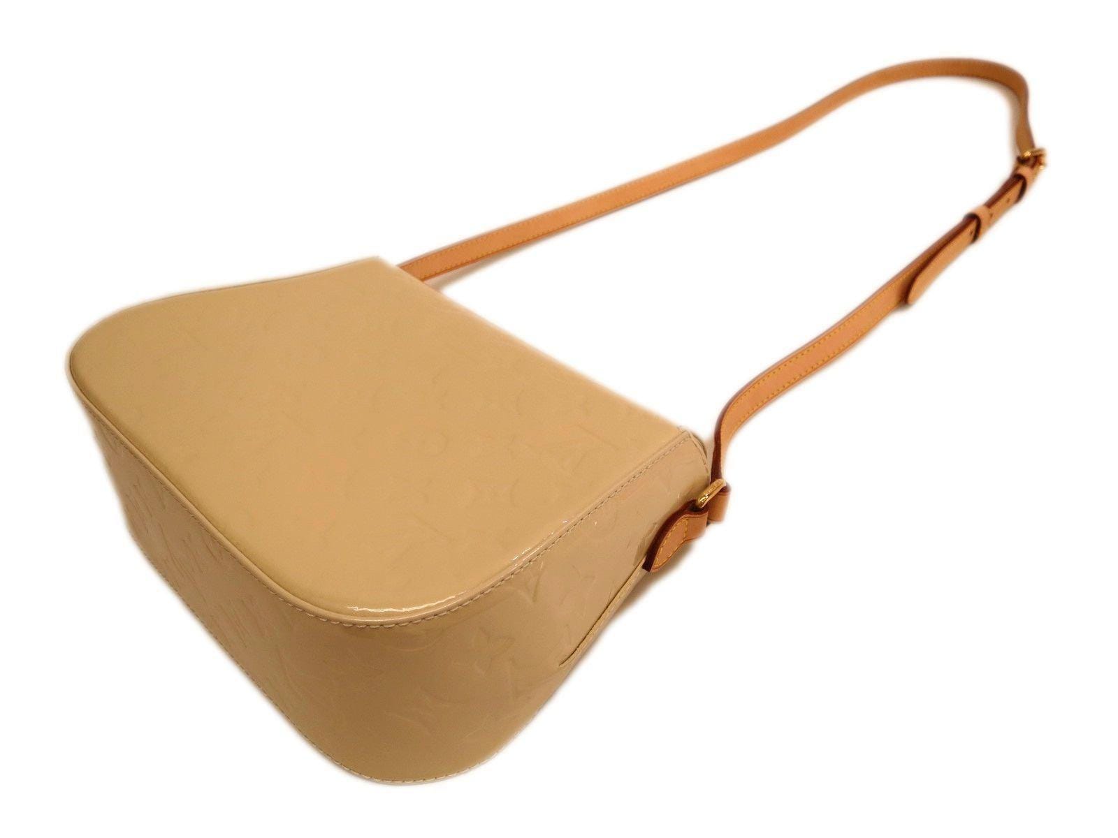 LOUIS VUITTON Bellflower GM Monogram Vernis Shoulder Bag