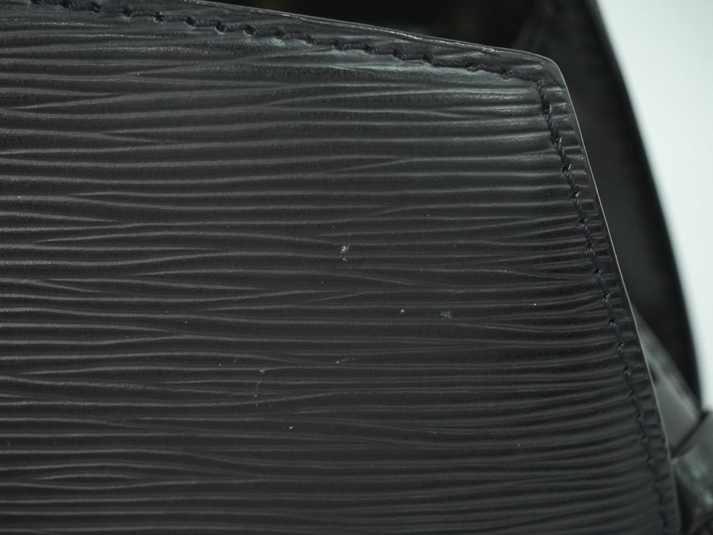 Louis Vuitton Cluny Shoulder Bag Epi Leather Black Leather Shoulder Bag