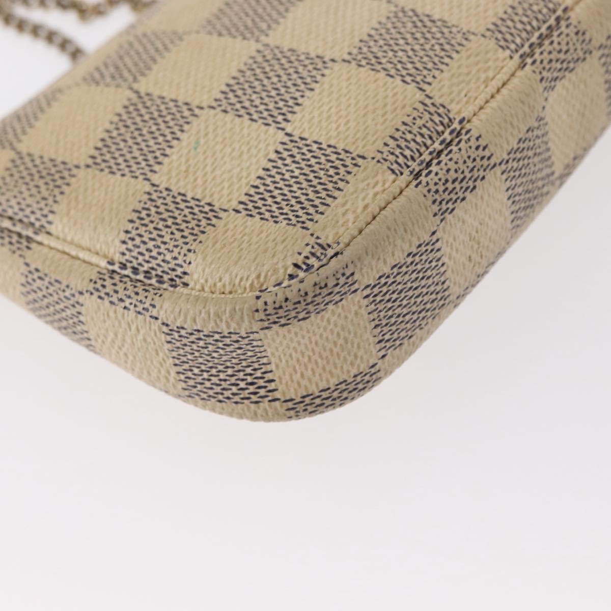 Louis Vuitton Mini Pochette Accessoires Damier Canvas White Canvas Clutche & Pouche Bag